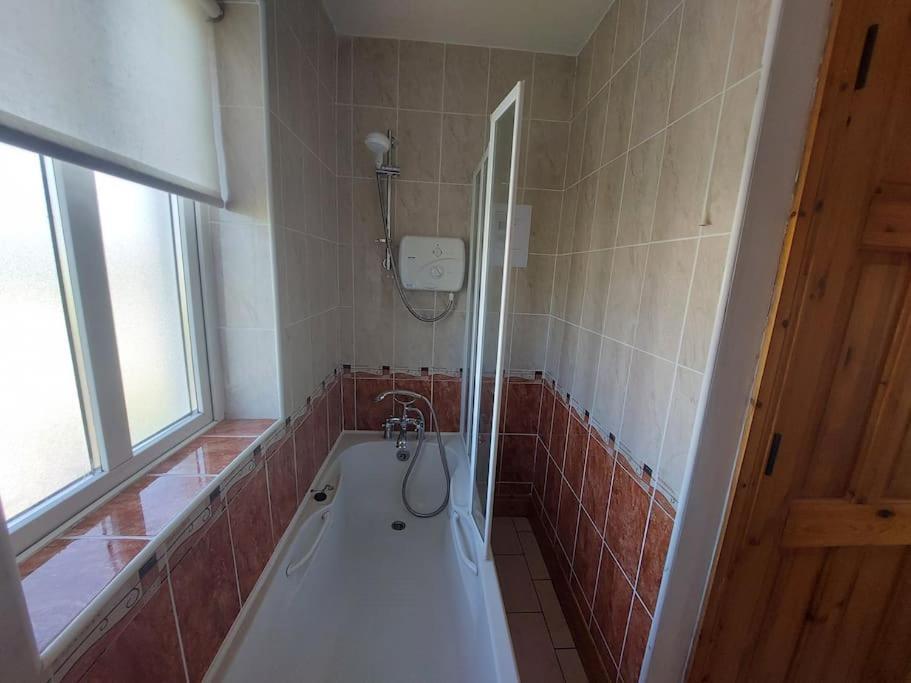 3 Bed Semi-Detached House In A Quite Estate Villa Bruff Ngoại thất bức ảnh